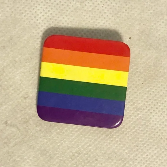 Gay Pride Pinback Buttons - Picture 4 of 7